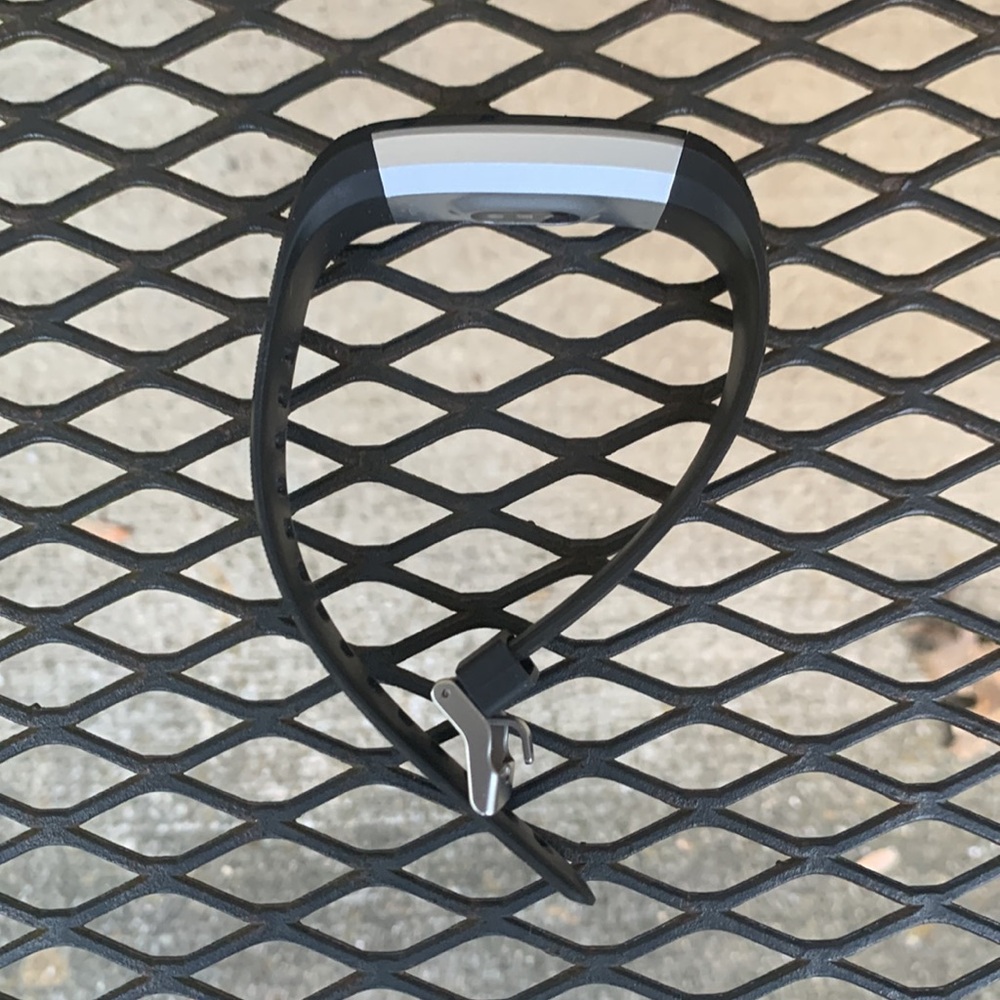 Fitbit - Picture 10 of 15